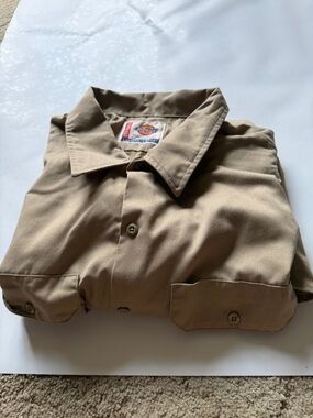 Dickies Men’s Button-Down Shirt in Khaki Brown